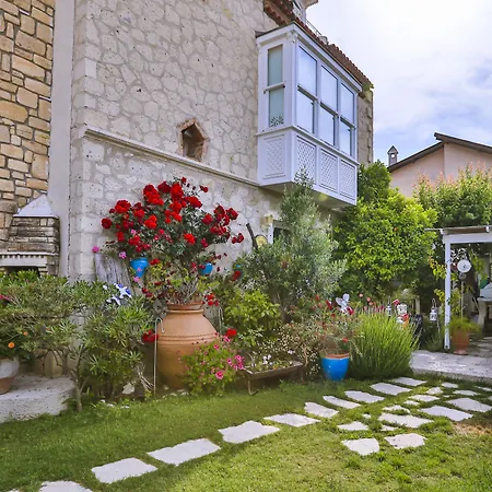 אורחן My Stone - Special Category Çeşme