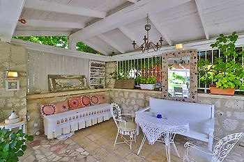 My Stone - Special Category Herberg 3*